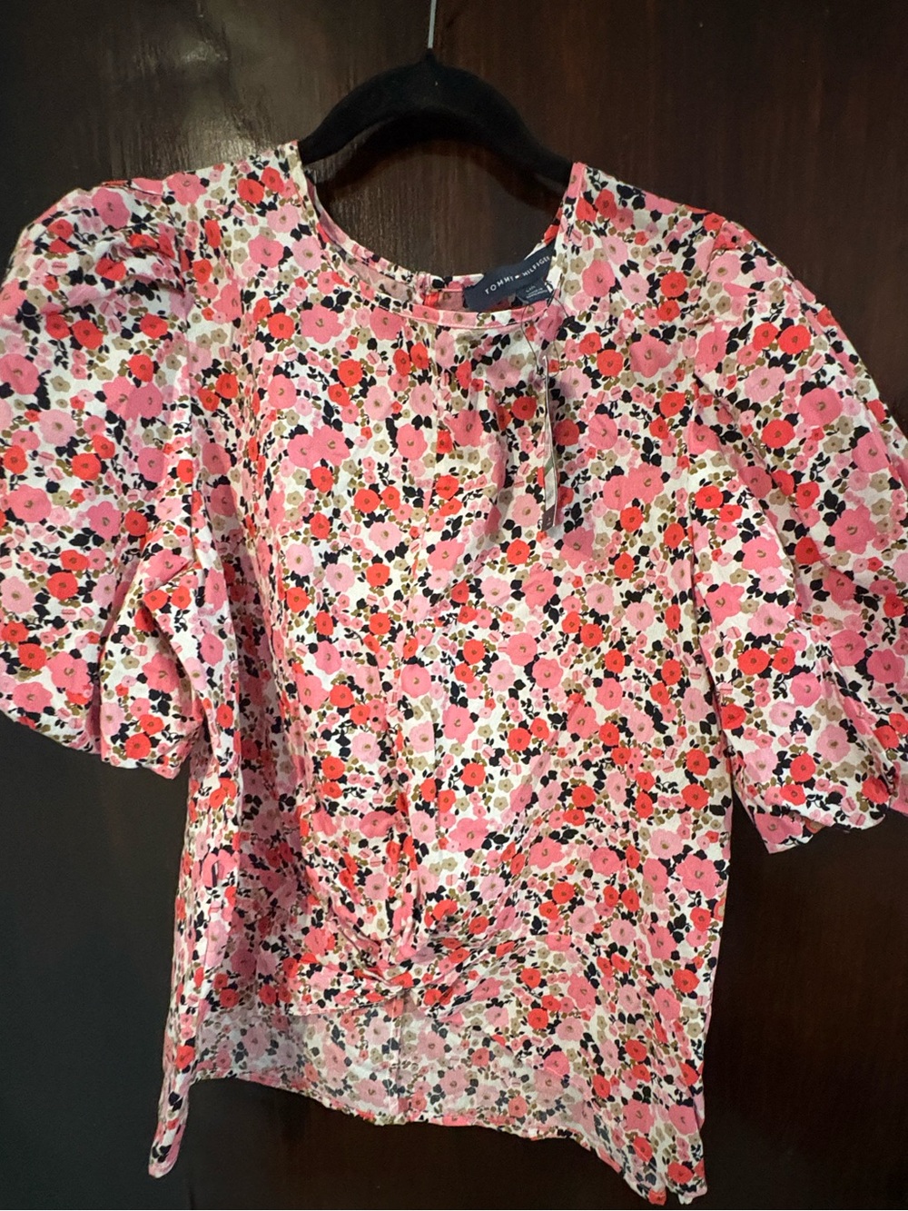 Bundle 2 for $30. NWT Tommy Hilfiger Floral Puff-Sleeve Blouse. Size L.